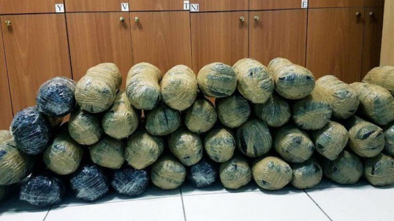 Sekuestrohen 55 kg Cannabis në Pogradec