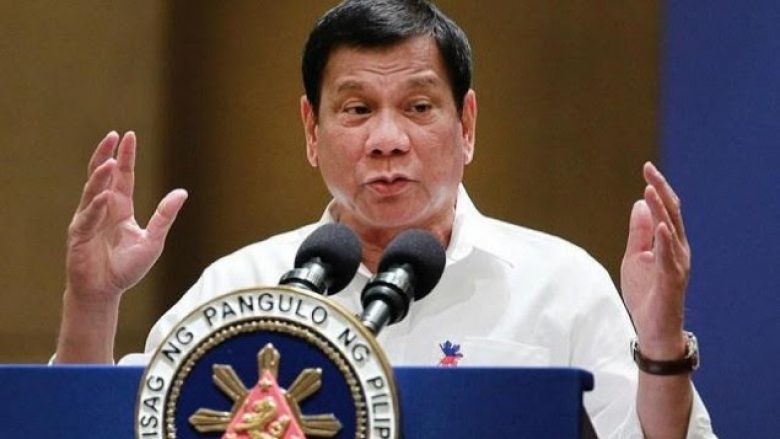 Duterte kërcënon me shtrirje të ligjit të luftës në të gjithë