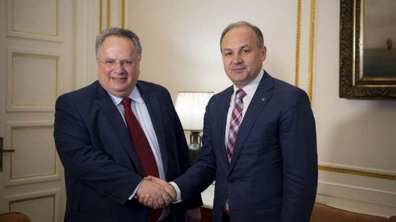 Hoxhaj takon Kotzias në Greqi, drejt një kapitulli të ri të bashkëpunimit (Video)