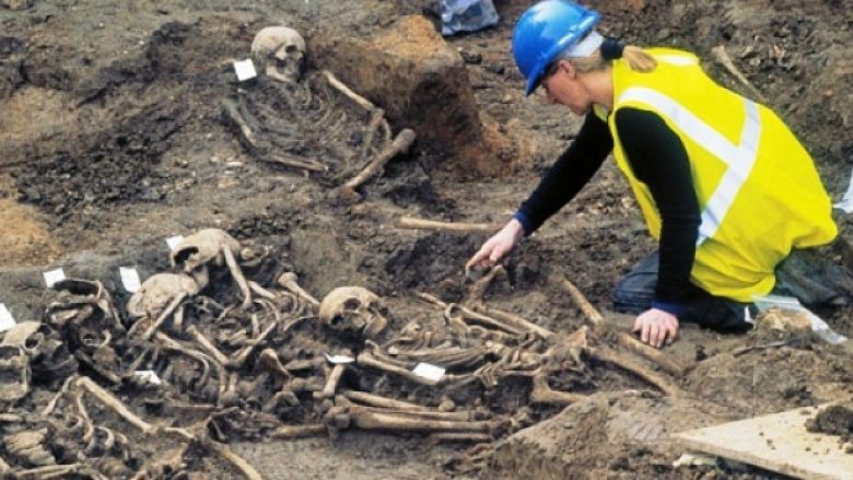 Gërmimet për varreza masive në Rashkë, pa ekspertë shqiptarë