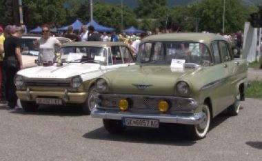 Ekspozitë veturash në Shkup (Video)
