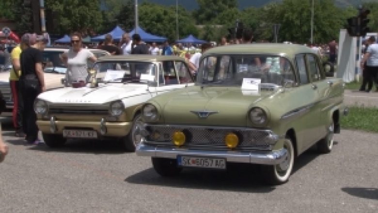 Ekspozitë veturash në Shkup (Video)
