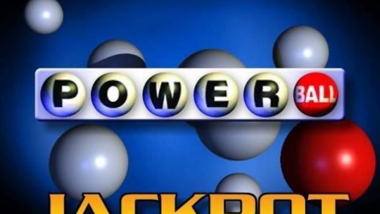 Njeriu më me fat në botë, fitoi 447 milionë dollarë në lotari (Video)