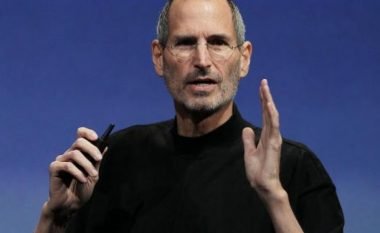 Steve Jobs nuk kishte dëshiruar që Apple të prodhojë telefona