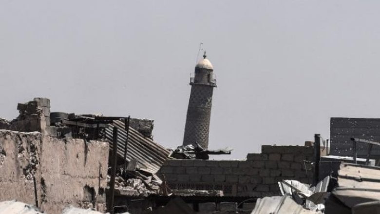 ISIS hedh në erë Xhaminë e Madhe në Mosul