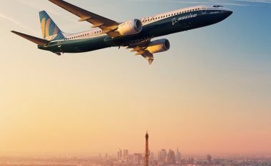 Kompania “Boeing”, prezanton aeroplanin e ri (Video)