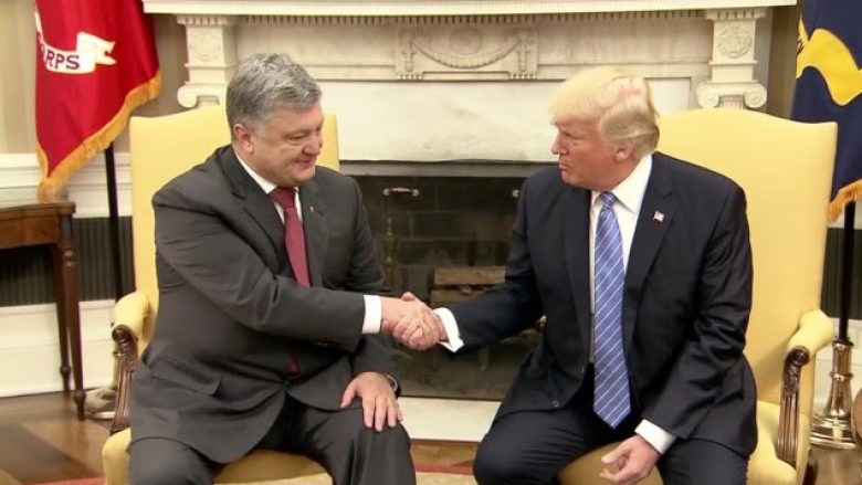 Trump dhe Poroshenko diskutojnë për krizën ukrainase