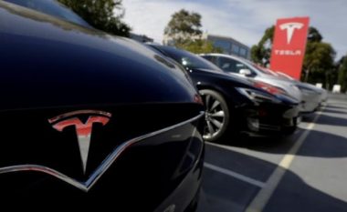 Tesla planifikon të hapë fabrikë në Kinë