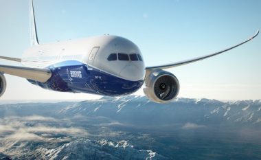 “Boeing” merr 571 porosi në vlerë prej 74,8 miliardë dollarësh
