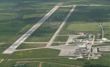 Aeroporti i Prishtinës në kërkim të financimit për zgjerimin e pistës