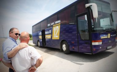 Hoxhaj sjell autobusin e fitores në Anamoravë (Video)