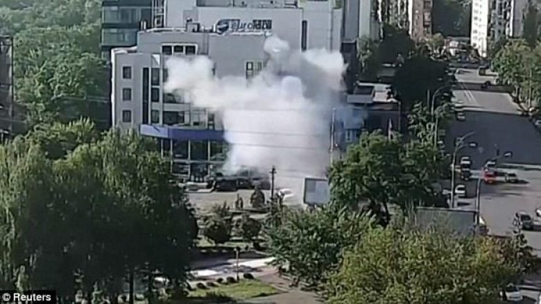 Momenti kur koloneli i inteligjencës ushtarake ukrainase vritet me autobombë në Kiev (Foto/Video)