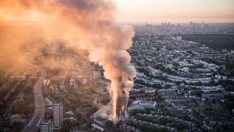 Zjarri në Londër, ekipet e shpëtimit thonë se do të ishte mrekulli nëse dikush do të gjendej i gjallë