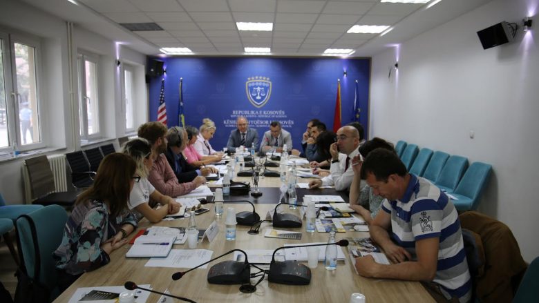 Këshilli Gjyqësor dhe Prokurorial i Kosovës diskutojnë me shoqërinë civile për projektin TIK/SMIL