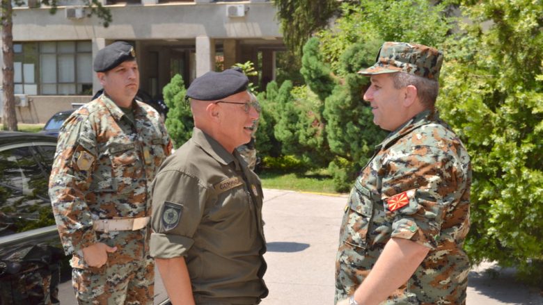 Commenda dhe Veliçkovski shprehen për bashkëpunim ushtarak Maqedoni-Austri