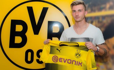 Zyrtare: BVB transferon Maximilian Philipp