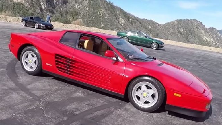 Eksperienca e vozitjes me makinën e rrallë Ferrari Testarossa (Foto)