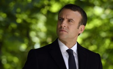 Macron braktiset nga aleati i “MoDem”