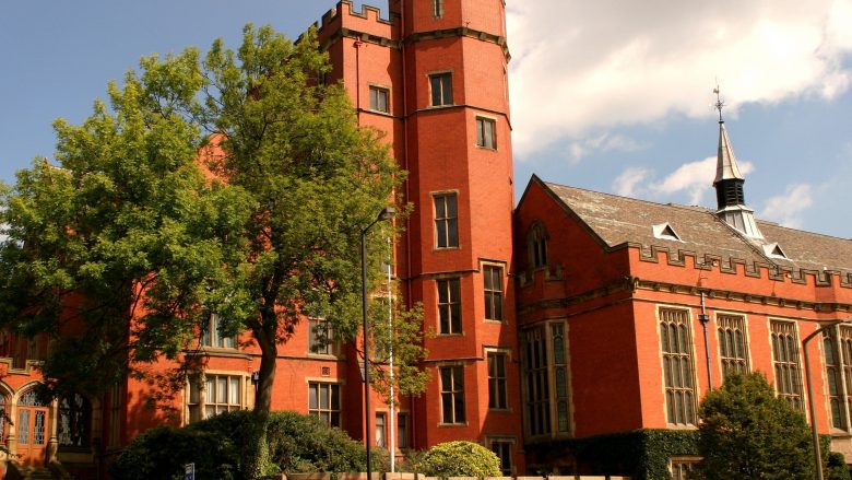 Bursa të Fakultetit Ndërkombëtar të Universitetit Sheffield, Kolegji CITY, për studentët nga Kosova