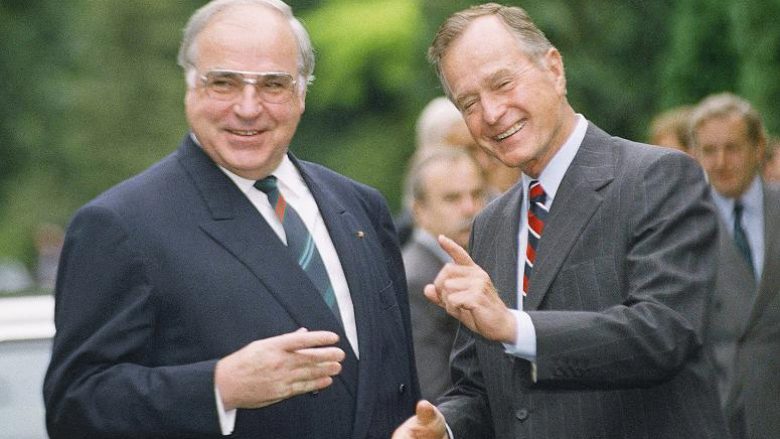 Kur shembej Muri: Bisedat telefonike mes George H. W. Bushit dhe Helmut Kohlit