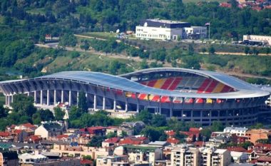 Çmime marramendëse para stadiumit në Shkup