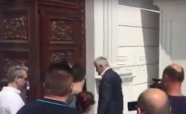 Menduh Thaçi futet në Qeveri (Video)