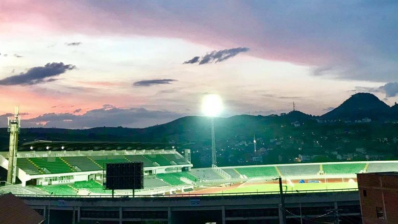 Sa madhështor duket stadiumi ‘Adem Jashari’ nën dritën e reflektorëve (Foto)