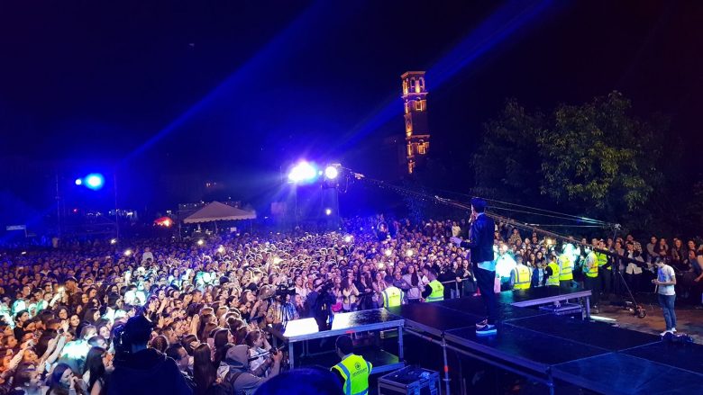 Alban Skënderaj për koncertin në Prishtinë: Më i rëndësishmi në karrierën time (Foto)