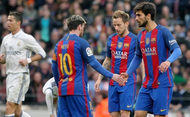 Barça refuzon ofertat e Juves dhe Unitedit për mesfushorin e tyre  