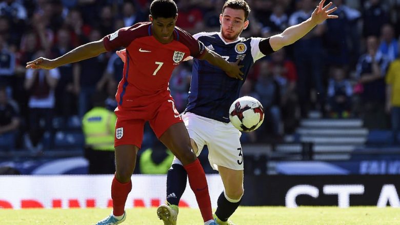 Barazim i çmendur në ndeshjen Skoci-Angli, tre gola në minutat e fundit të ndeshjes (Video)