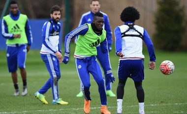 Chelsea pranon ofertën e Lyonit për sulmuesin e talentuar