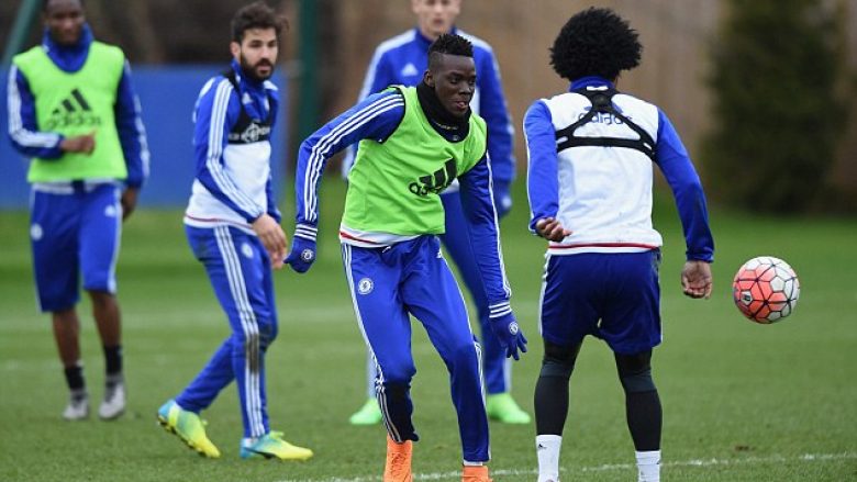 Chelsea pranon ofertën e Lyonit për sulmuesin e talentuar