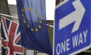 BE-ja e gatshme për Brexit, Britania e pasigurt