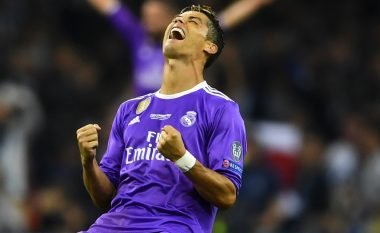 Ronaldo me ofertë të ‘çmendur’ në tavolinë, 200 milionë për transferim dhe 120 milionë rrogë vjetore (Foto)