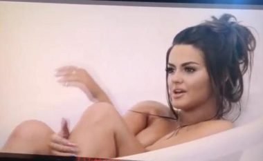 Enca Haxhia shfaqet seksi vetëm në të brendshme dhe jelekë (Foto)