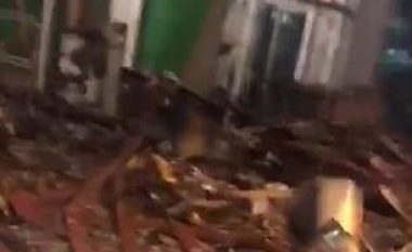 Pamjet e para zbulojnë “katastrofën” që ka shkaktuar zjarri mbi ndërtesën shumëkatëshe në Londër (Video)
