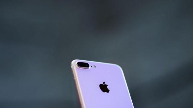 Rrjedhin detajet e iPhone 8 me Touch ID dhe ekran OLED me 5.8 inç (FOTO)