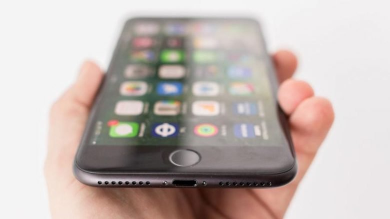 E pa konfirmuar: iPhone 8 vjen me mbushësin pa tela?