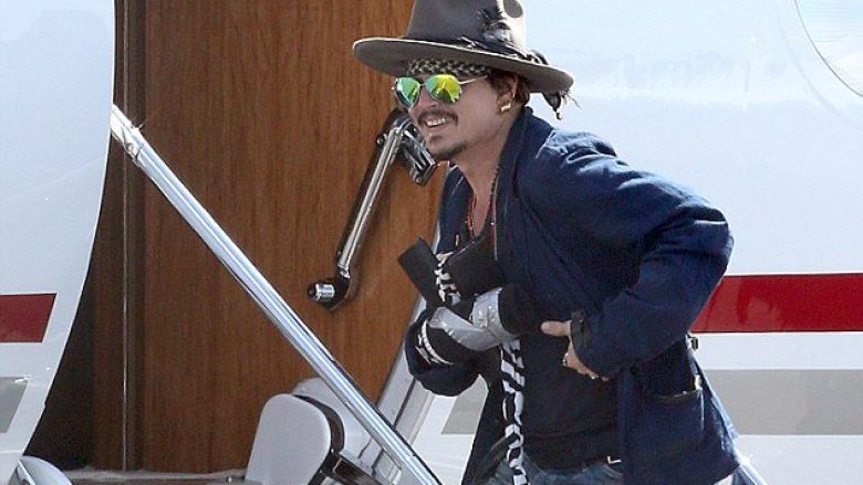 Johnny Depp ofroi shitjen e patundshmërive për të ndrequr problemet financiare? E-mailet nxjerrin në shesh të vërtetën (Foto)