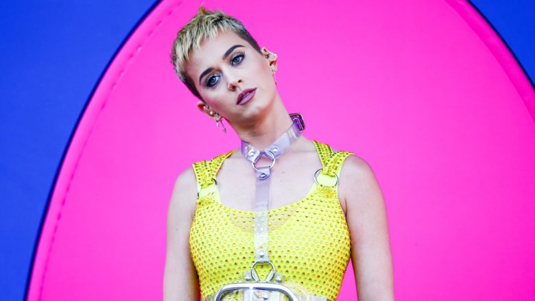 Katy Perry vë një tjetër rekord