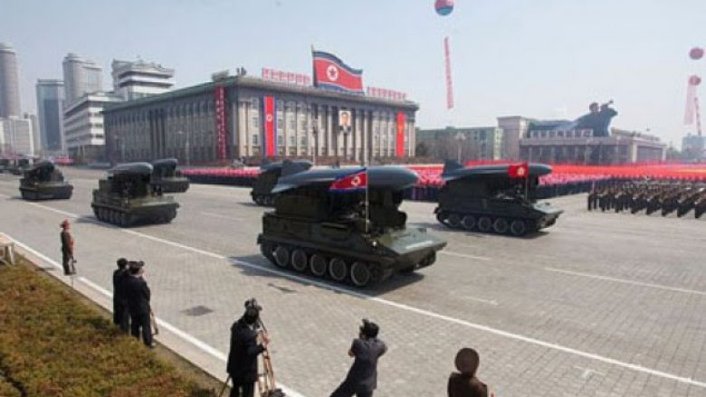 Shefi i CIA-s: Nuk është çudi nëse Koreja e Veriut teston përsëri raketa