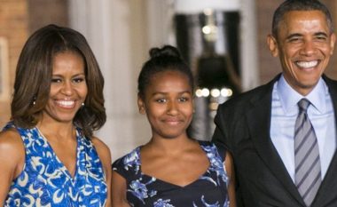 Vajza e ish- presidentit Obama, mahnitëse në fustanin e kuq për datëlindjen e saj të 16’të (Foto)