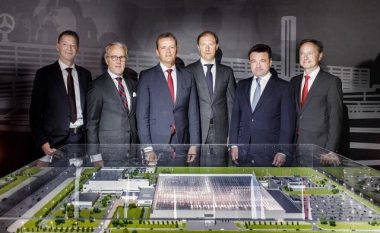 Mercedes ndërton fabrikë në Rusi