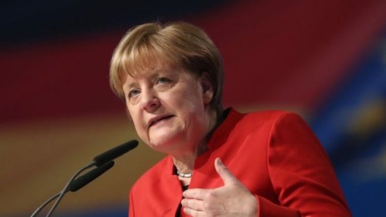 Merkel: Vendet e BE-së të qëndrojnë së bashku