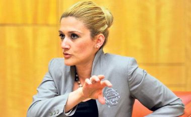 Kusari – Lila i quan patetike deklaratat e Haradinajt se i ka numrat për krjimin e Qeverisë