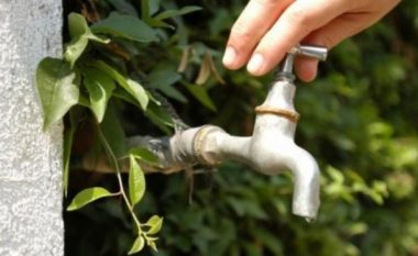 Lagjja” Kalabria” në Prishtinë mbetet pa ujë të pijshëm