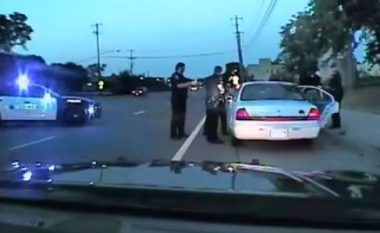 Polici e ndali për një dritë të thyer të veturës, debati u shndërrua në një konflikt me armë zjarri me fatalitet (Video,+18)