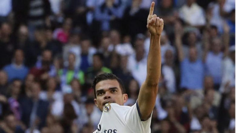 Pepe u thotë lamtumirë tifozëve të Real Madridit me një letër prekëse (Foto)
