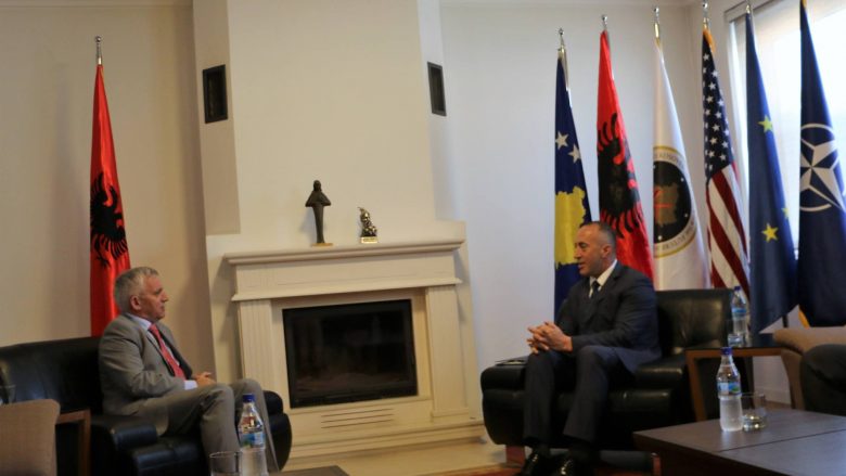 Haradinaj takohet me Minxhozin, flasin për zgjedhjet e Kosovës