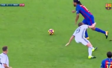 Ronaldinho 37-vjeç! Së pari turpëron kundërshtarin, pastaj asiston te Rivaldo (Video)